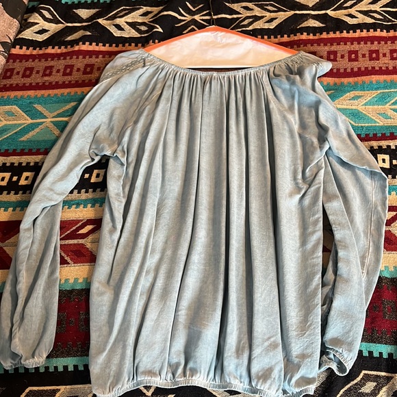 Blue Flowy blouse with black flowers - Picture 2 of 2